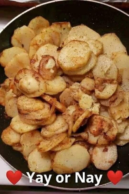 FRIED POTATOES WITH ONIONS