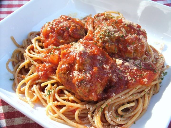 Classic Italian-American Spaghetti with Meatballs