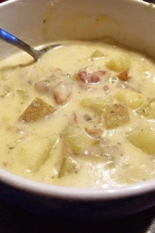Creamy and Delicious Loaded Potato Soup